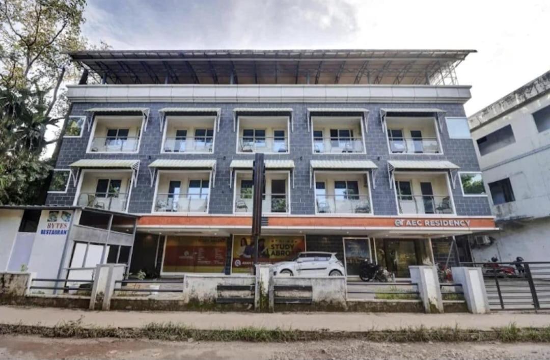 Aec Residency Hotel Alappuzha Екстериор снимка