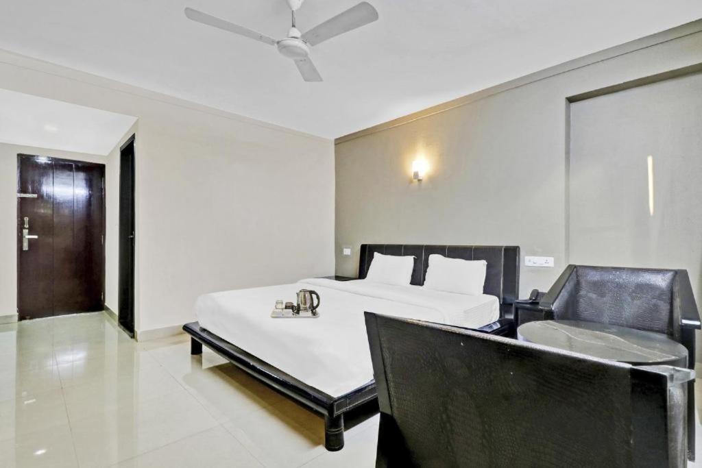 Aec Residency Hotel Alappuzha Екстериор снимка